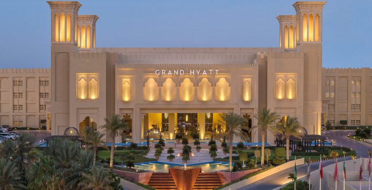  GRAND HYATT